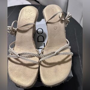 ALDO Cream Platform Wedges heel!!